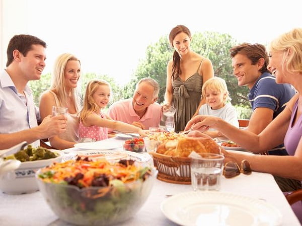 Todo mundo pra casa da mãe!