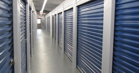 Como escolher uma empresa de guarda móveis?