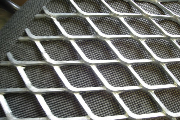 Por que galvanizar as chapas expandidas?