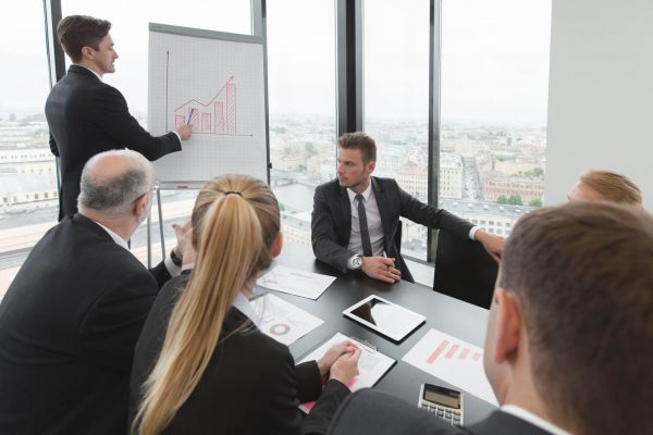 Quais as vantagens de locar um espaço? Quais as vantagens de locar um espaço?