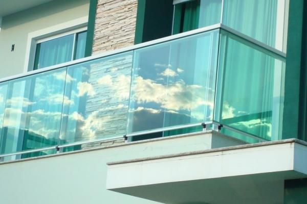 Escadas plataforma: 3 dicas para lavar suas janelas de forma segura Escadas plataforma: 3 dicas para lavar suas janelas de forma segura